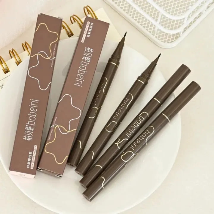 Slim eyeliner
